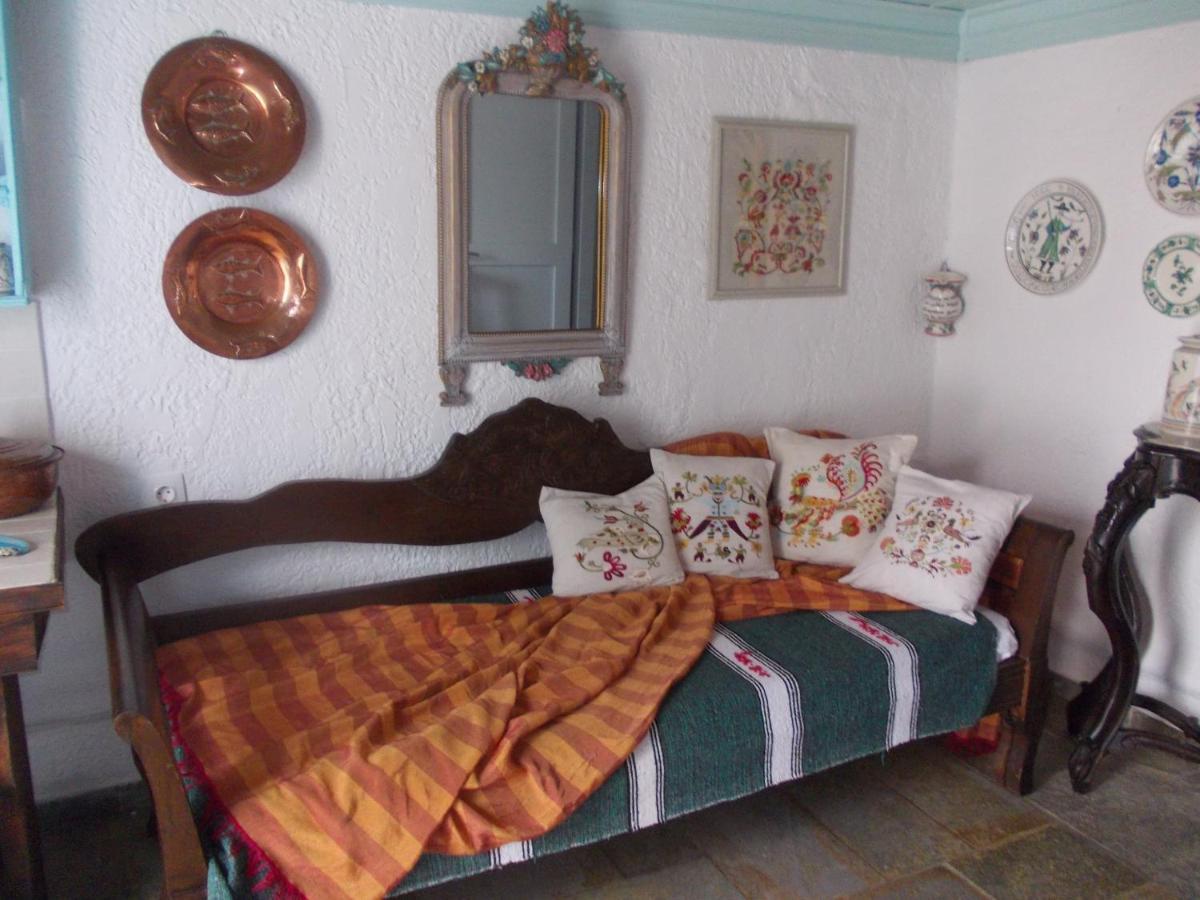 Nyfes Traditional Boutique Frosyni Скирос Экстерьер фото