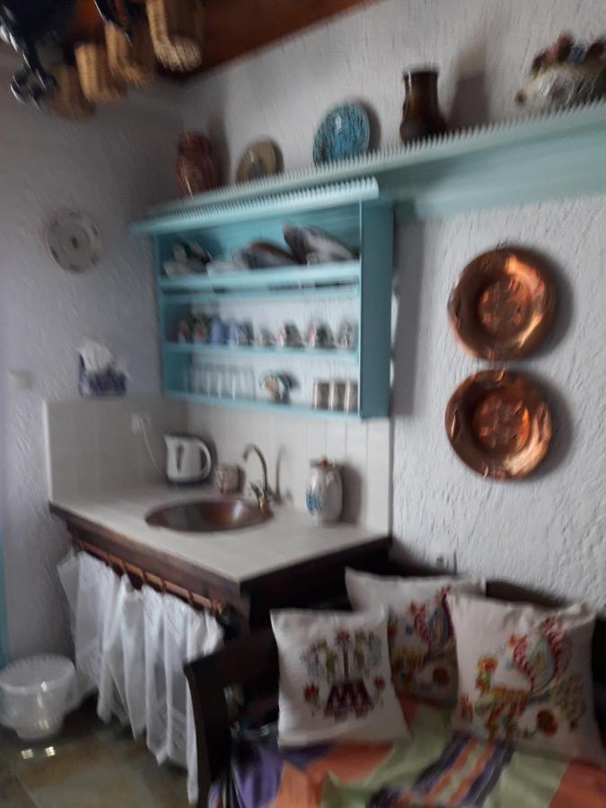 Nyfes Traditional Boutique Frosyni Скирос Экстерьер фото